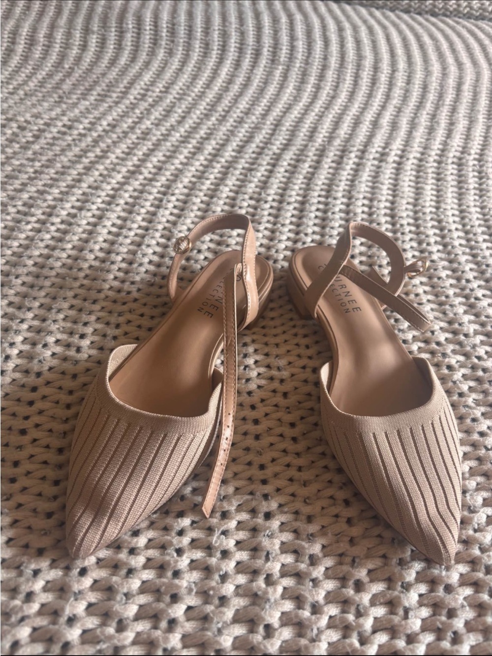 Journee collection , ribbed sling back low heels size 8